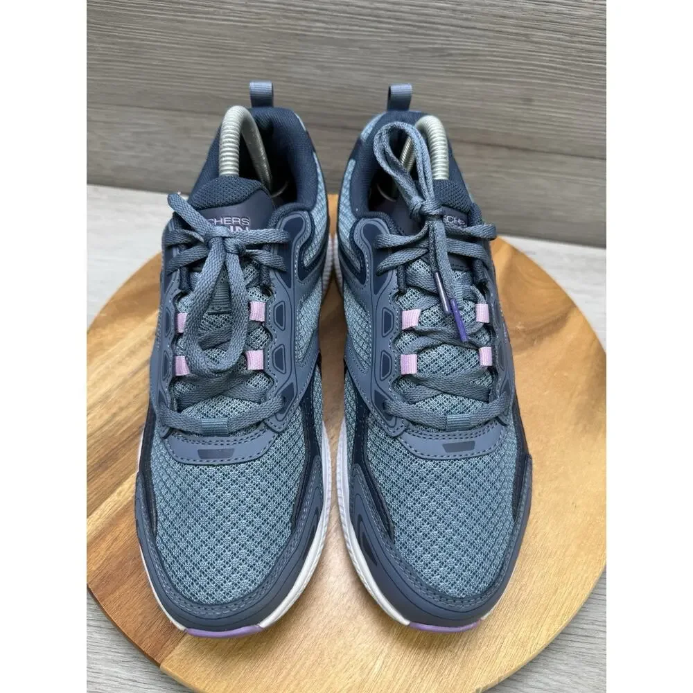 Womens 9 Skechers go run consistent sneakers blue 128075W